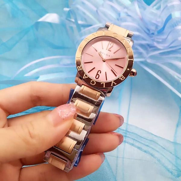 ブルガリ時計正面デザイン